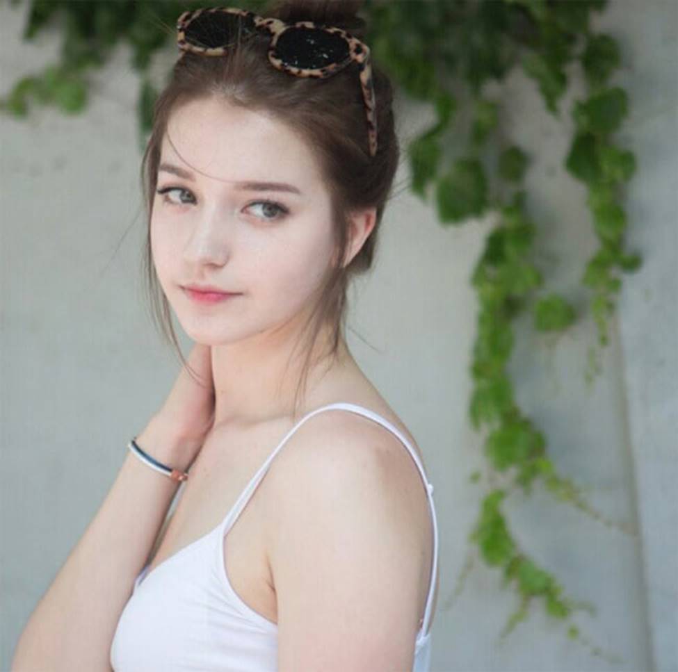 Cô gái Nga khiến giới trẻ châu Á mê mệt, được ví tiên nữ hạ thế-10