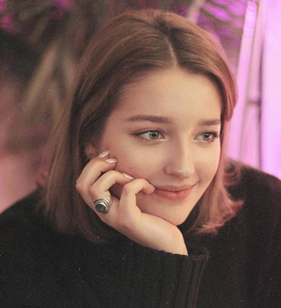 Cô gái Nga khiến giới trẻ châu Á mê mệt, được ví tiên nữ hạ thế-6