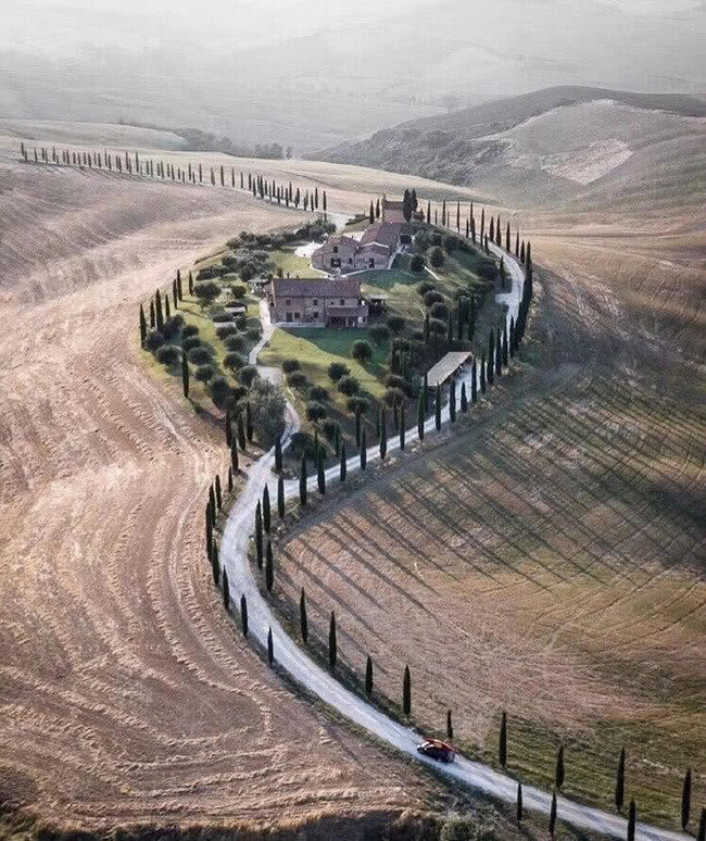 Cắt đứt quan hệ với đồng nghiệp, từ bỏ showbiz, Nhĩ Khang Châu Kiệt về quê trồng lúa, xây trang trại như lâu đài-2