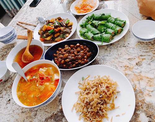 Có vợ nấu ngon thế này bảo sao Đăng Khôi cứ đi diễn xong lại chỉ biết tới cơm nhà-2