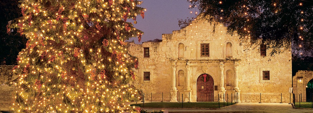 Choáng ngợp khung cảnh Noel ở các trường ĐH: Con nhà giàu sướng thật, đón Giáng sinh cũng chảnh hơn người!-12