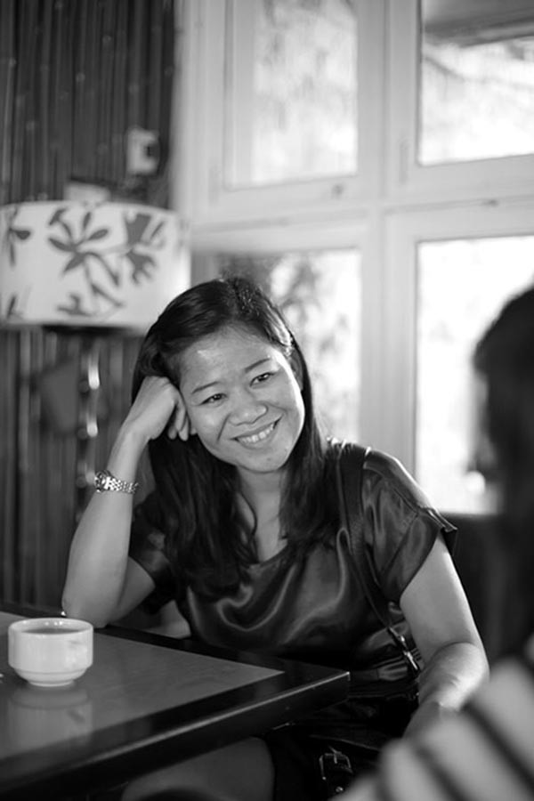 Nữ ca sĩ có hoàn cảnh đặc biệt, được Hoài Linh nhận làm con nuôi giờ ra sao?-3