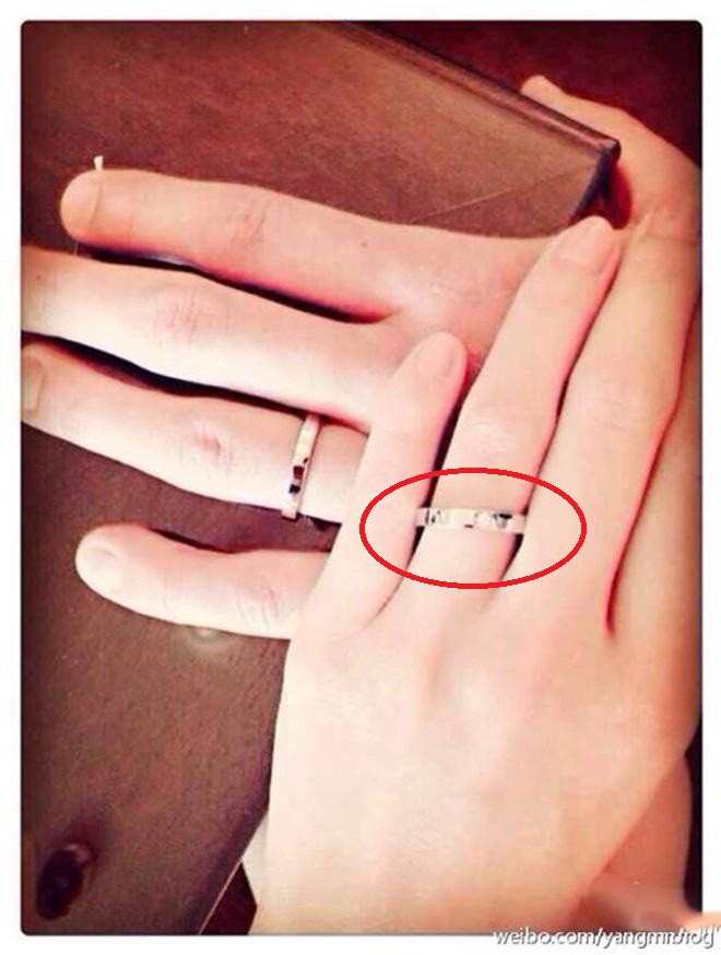 Điều bất thường phía sau nhẫn cưới 70 triệu của Dương Mịch, khiến cô bị tố suốt 4 năm liền không đeo nhẫn”-4