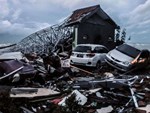 Toàn cảnh thảm họa sóng thần tàn phá Indonesia khiến hơn 1000 người thương vong và mất tích-7