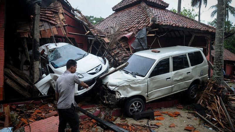 Cảnh báo có thêm sóng thần dữ dội ập vào Indonesia-3