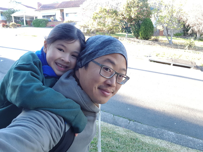 Tâm sự của ông bố muốn con gái trèo cây, chơi đá bóng khiến các mẹ dậy sóng-1