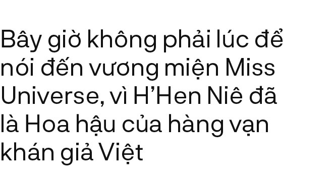 H’Hen Niê và chuyện về cô Hoa hậu lạ nhất, ngầu nhất, có số má nhất Việt Nam-19