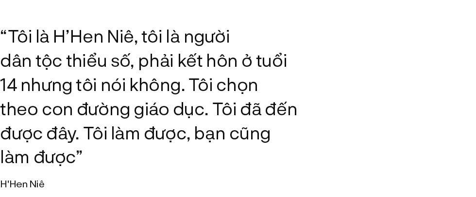 H’Hen Niê và chuyện về cô Hoa hậu lạ nhất, ngầu nhất, có số má nhất Việt Nam-16