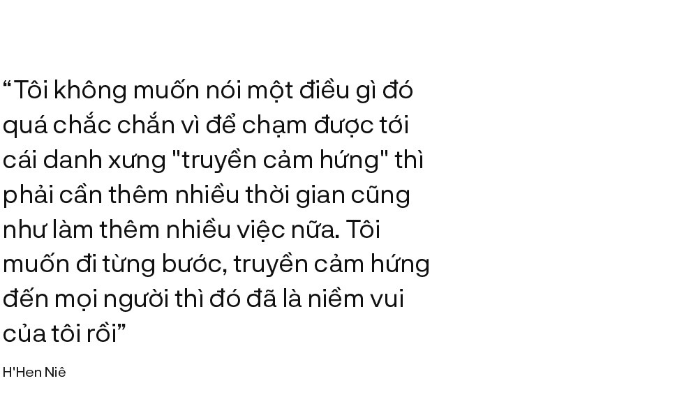 H’Hen Niê và chuyện về cô Hoa hậu lạ nhất, ngầu nhất, có số má nhất Việt Nam-21