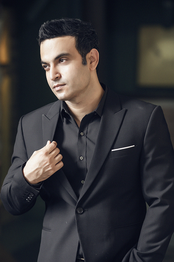 Sau khi khoe bạn trai Ấn Độ, Võ Hạ Trâm tuyên bố kết hôn vào tháng 1 và tung luôn ảnh cưới-13