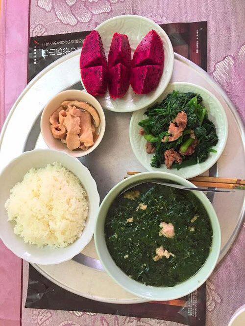 Mẹ 2 con khoe cơm cữ 10 ngày 10 kiểu hấp dẫn, tiện miệng bật mí 1 chi tiết khiến ai nấy ghen tị-2