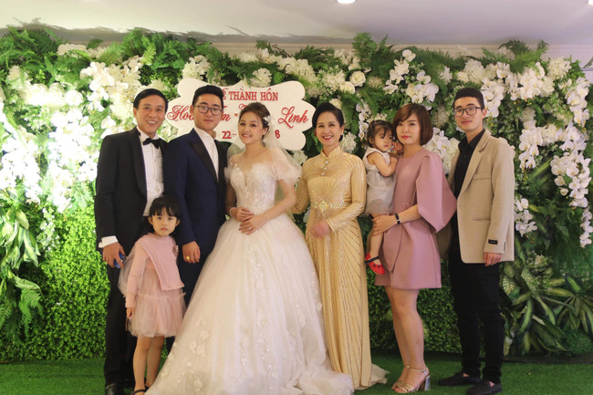 Con trai NS Lan Hương làm đám cưới dù từng lo ế” vì mẹ gắn mác mẹ chồng khó tính, nhan sắc cô dâu gây bất ngờ-4