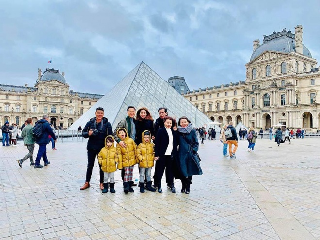 Kim Lý hôn Hồ Ngọc Hà đắm đuối dưới tháp Eiffel-3