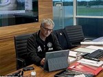 Choáng với số tiền HLV Mourinho nhận được sau 4 lần bị sa thải-2