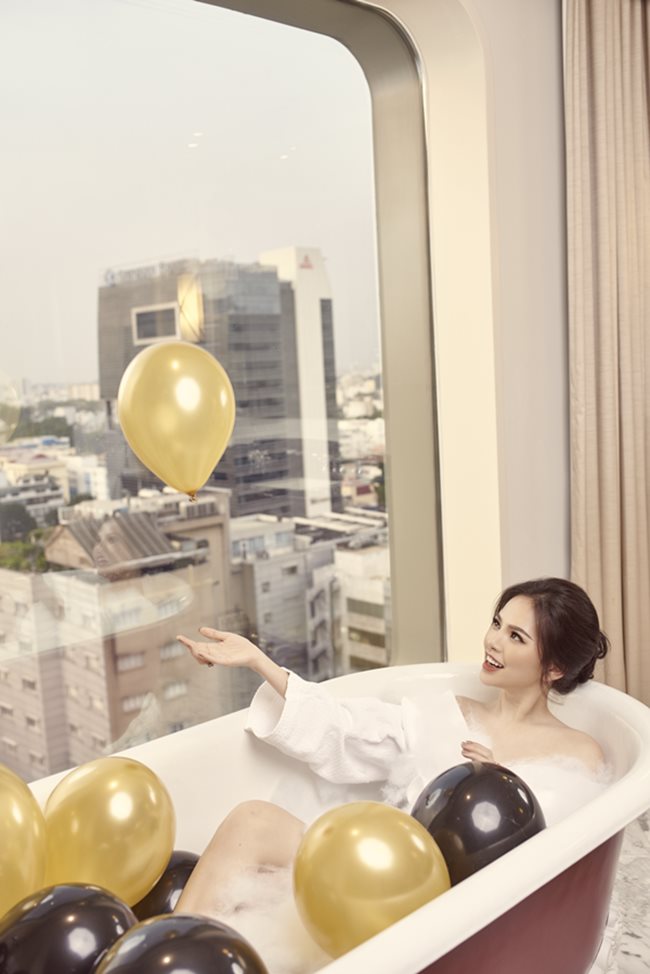 Thánh nữ Phi Huyền Trang vừa tái xuất sau bạo bệnh đã sexy nhất Noel 2018-8