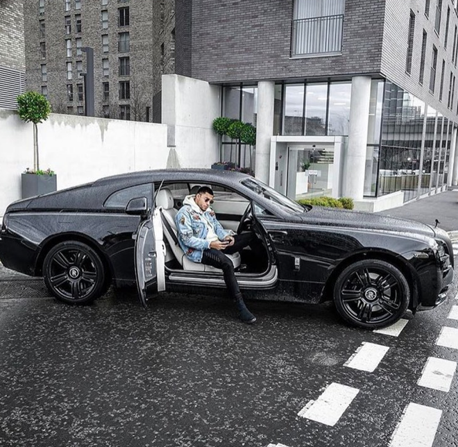 Hội Rich Kid châu Phi quyết không lép vế trong cuộc đua đọ phi cơ riêng, xa xỉ phẩm trên Instagram-11