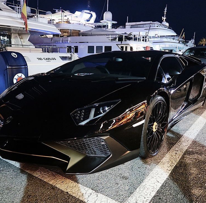 Hội Rich Kid châu Phi quyết không lép vế trong cuộc đua đọ phi cơ riêng, xa xỉ phẩm trên Instagram-6