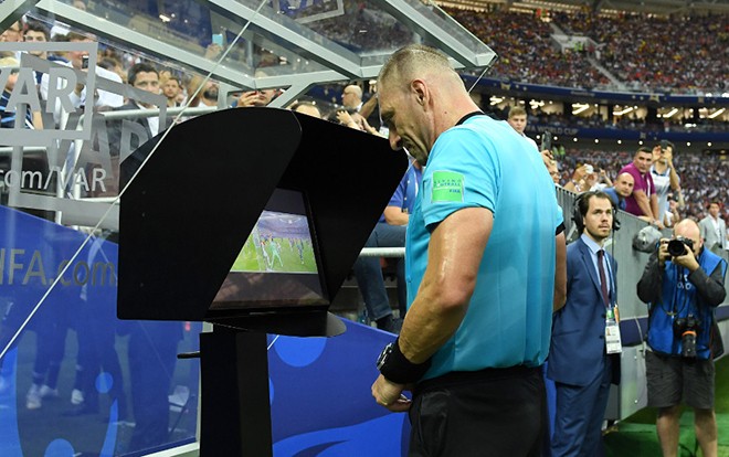 Vì sao công nghệ VAR không được dùng trong tất cả các trận đấu tại Asian Cup 2019?-1