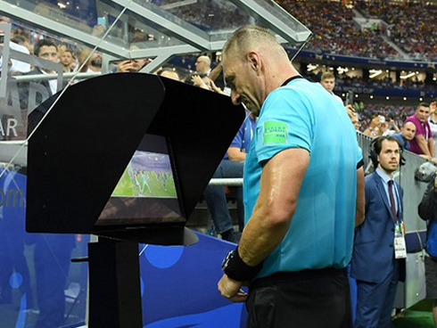 Tâm sự xúc động của trung vệ đội tuyển Việt Nam: Con đau lắm bố ơi-4