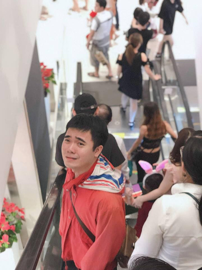 Ra đường đêm Noel, nam thanh niên khóc thét chỉ vì một lí do nhiều người gặp phải-4