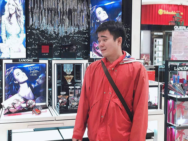 Ra đường đêm Noel, nam thanh niên khóc thét chỉ vì một lí do nhiều người gặp phải-6