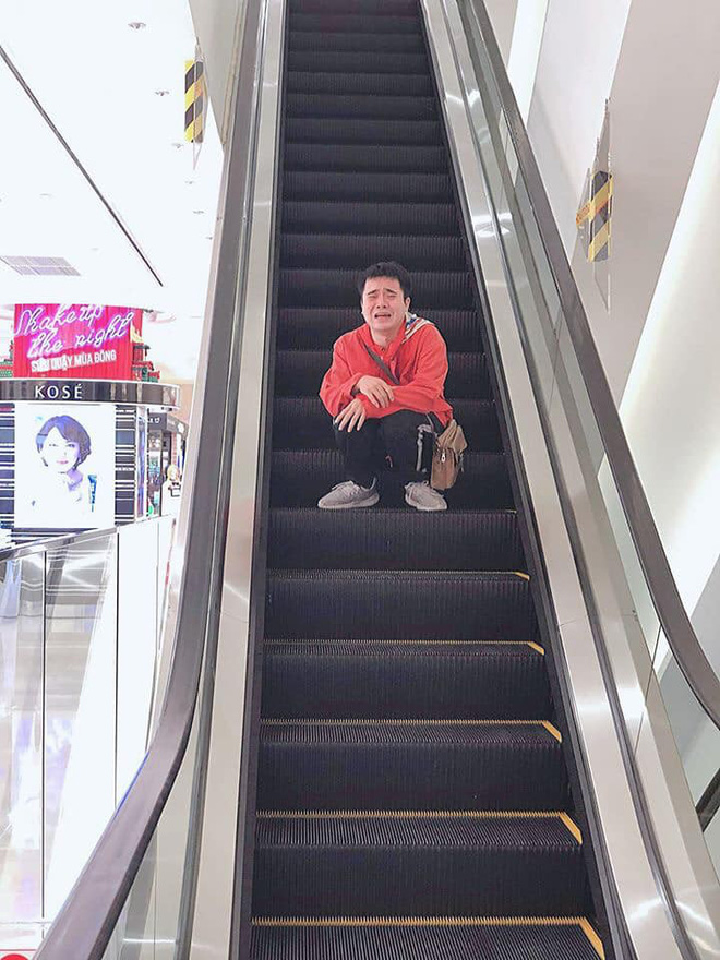 Ra đường đêm Noel, nam thanh niên khóc thét chỉ vì một lí do nhiều người gặp phải-8