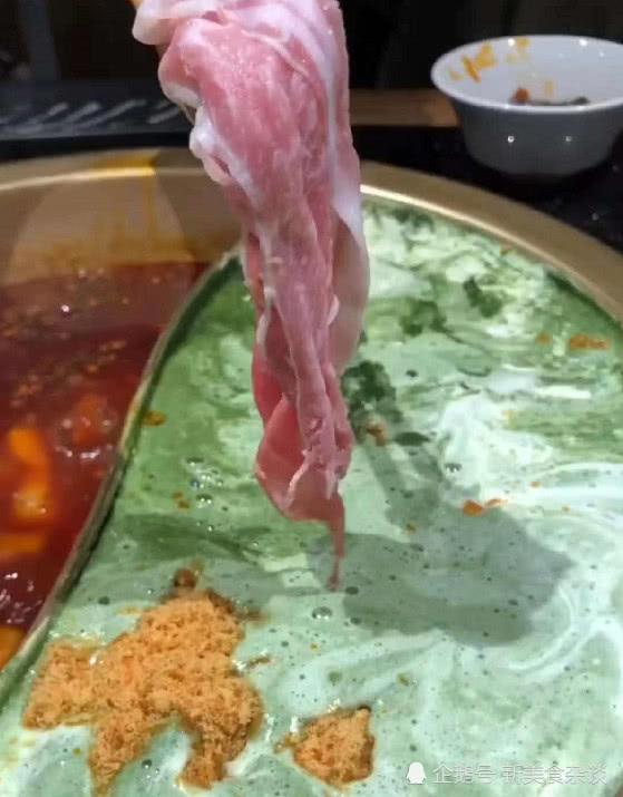 Kinh hãi lẩu bò nhúng trà xanh, sầu riêng, trân châu ai đủ can đảm mới dám thử-4