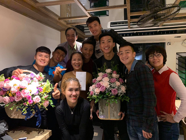 Lộ bằng chứng rõ mồn một về chuyện còn yêu hay chia tay của Quang Hải và bạn gái Nhật Lê-3