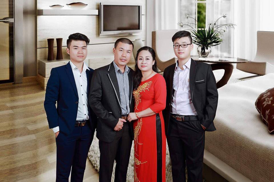 Nụ hôn vĩnh biệt của vợ trước khi hiến tạng chồng: Phép màu không đến với anh, nhưng mang lại sự sống cho 5 người khác-4
