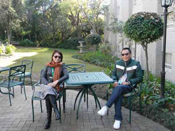 Thông tin bất ngờ và hiếm hoi về vợ của MC Lại Văn Sâm-2