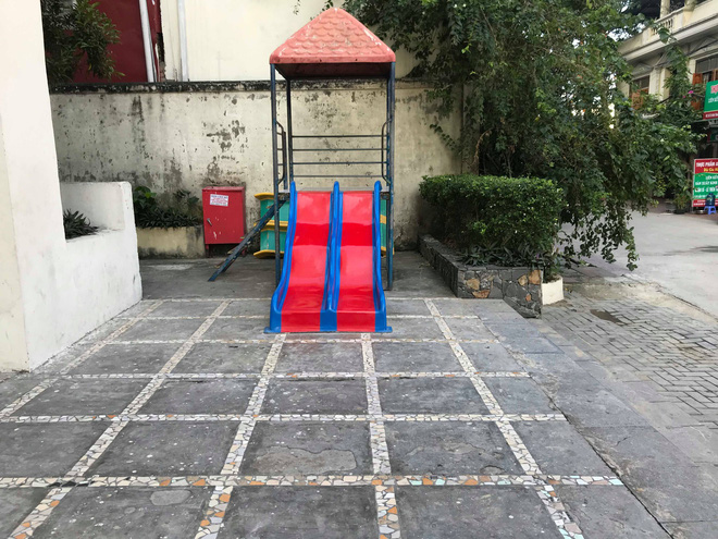 Miếng bê tông rơi từ sân thượng tầng 18 trúng đầu bé trai 3 tuổi khiến bé thiệt mạng-2