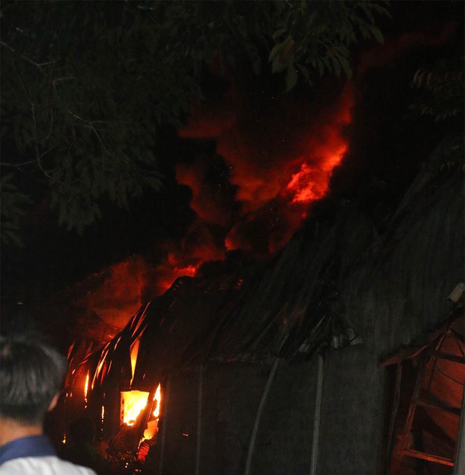 Cháy dữ dội suốt 5h, lửa bao trùm khắp công ty nhựa ở Cần Thơ-2