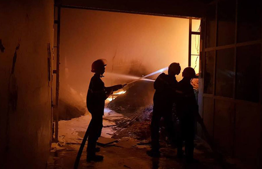 Cháy dữ dội suốt 5h, lửa bao trùm khắp công ty nhựa ở Cần Thơ-6