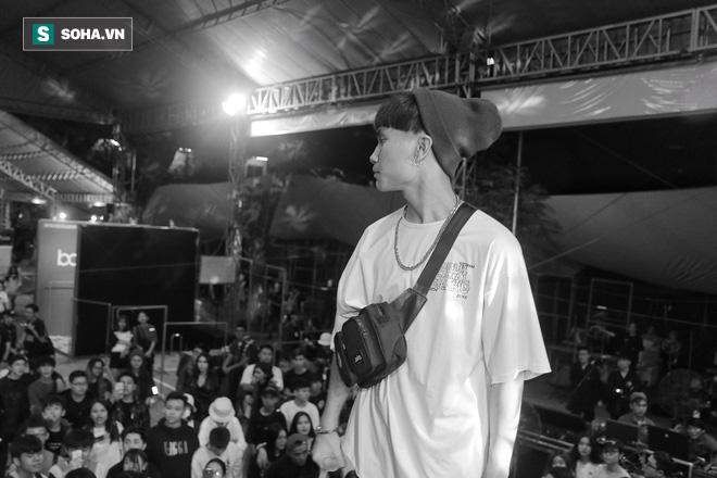 Danh tính chàng trai 18 tuổi sở hữu bản cover khủng - mạng xã hội rần rần tìm kiếm-3