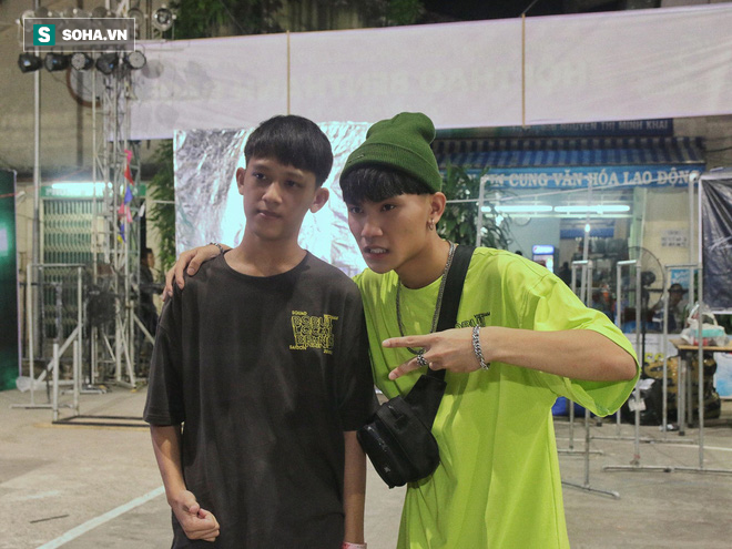 Danh tính chàng trai 18 tuổi sở hữu bản cover khủng - mạng xã hội rần rần tìm kiếm-7