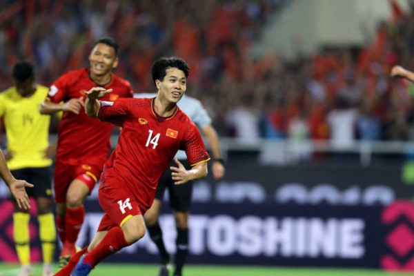 Quang Hải, Công Phượng cần ASIAN Cup để vượt lứa Công Vinh-2