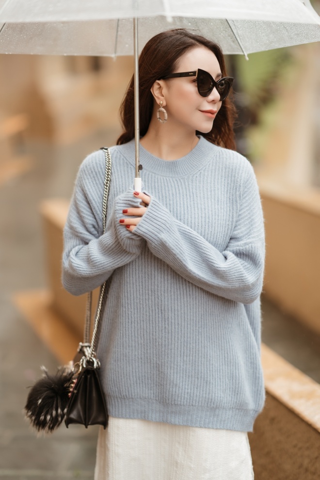 Sau khi tuyên bố làm mẹ đơn thân, Trà Ngọc Hằng khoe vẻ đẹp đầy kiêu hãnh giữa trời đông Hà Nội-12