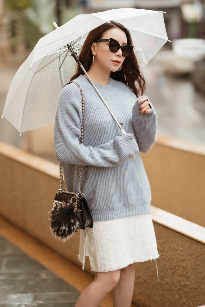 Sau khi tuyên bố làm mẹ đơn thân, Trà Ngọc Hằng khoe vẻ đẹp đầy kiêu hãnh giữa trời đông Hà Nội-13