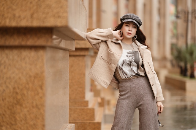 Sau khi tuyên bố làm mẹ đơn thân, Trà Ngọc Hằng khoe vẻ đẹp đầy kiêu hãnh giữa trời đông Hà Nội-6