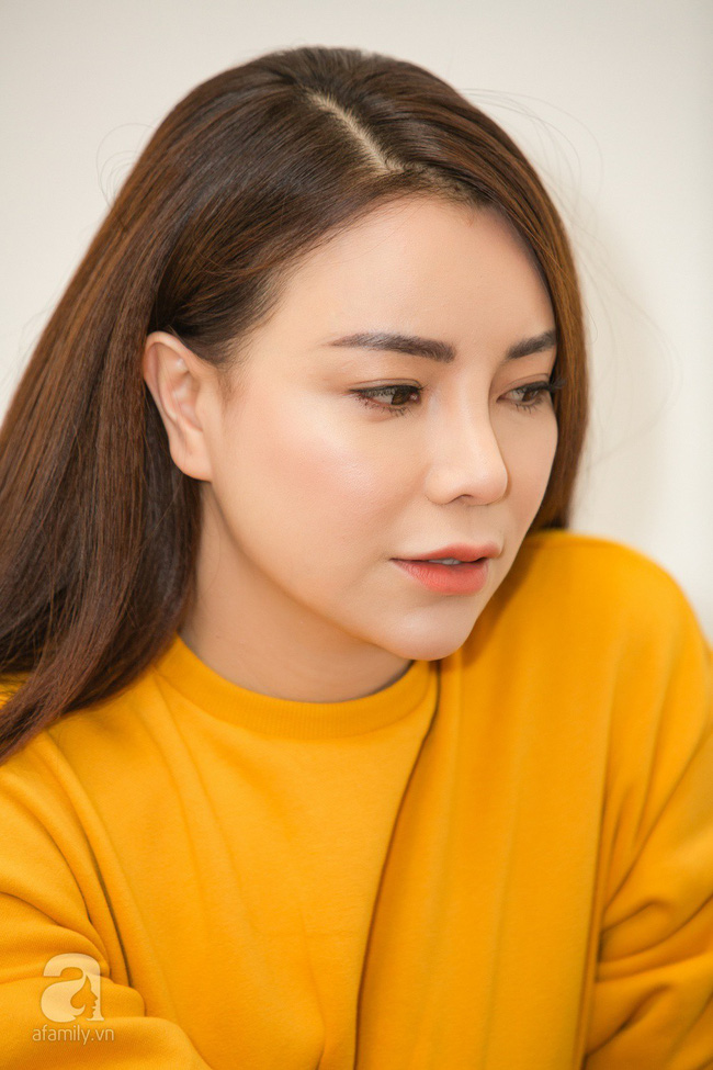 Trà Ngọc Hằng: Tôi bỏ thai thì mọi người mắng vô nhân đạo, đến lúc nuôi con một mình lại bảo là ích kỷ!-1