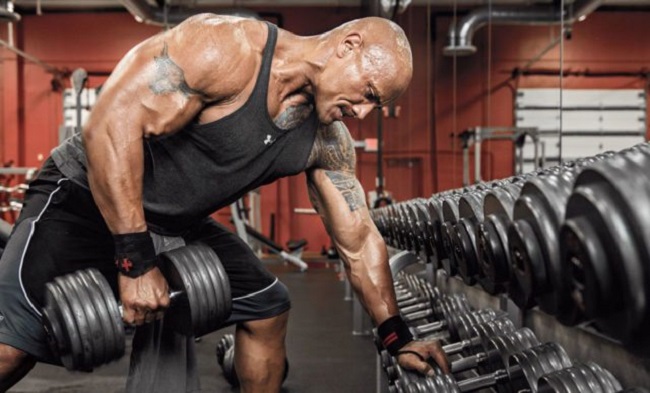 Loạt nam thần mới có body sánh ngang The Rock, người hùng Rambo-7