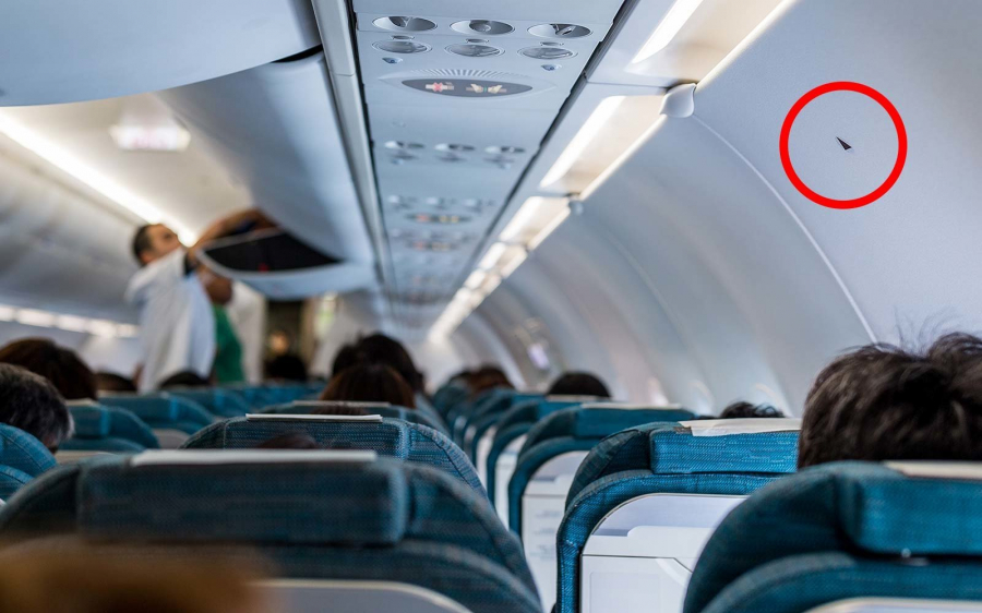 Ý nghĩa ký hiệu tam giác nhỏ trên máy bay mà mọi nhân viên hàng không đều che giấu thể khiến bạn giật mình-1