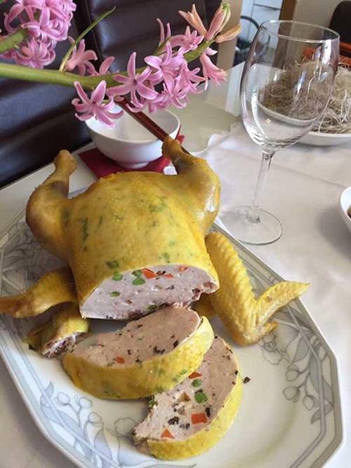 Mẹ Việt ở Đức chia sẻ món giò gà mà ai nhìn vào cũng phải bật cười-2