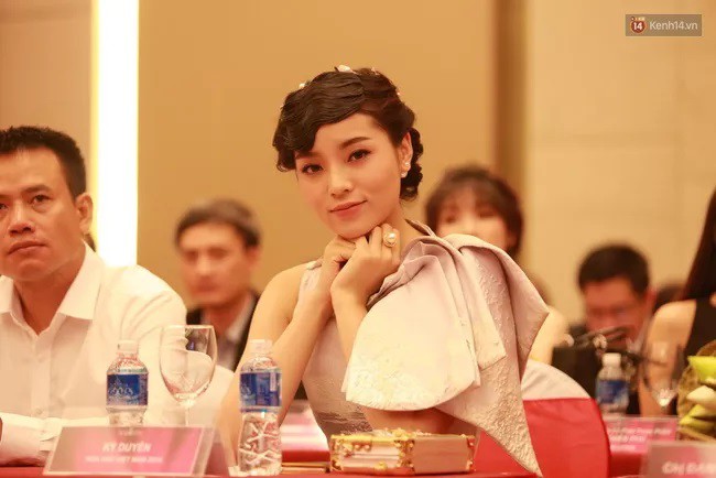 Lạ như Kỳ Duyên: tóc tai càng cầu kỳ lại càng xấu, cứ đơn giản lại thần thái hết nấc-6