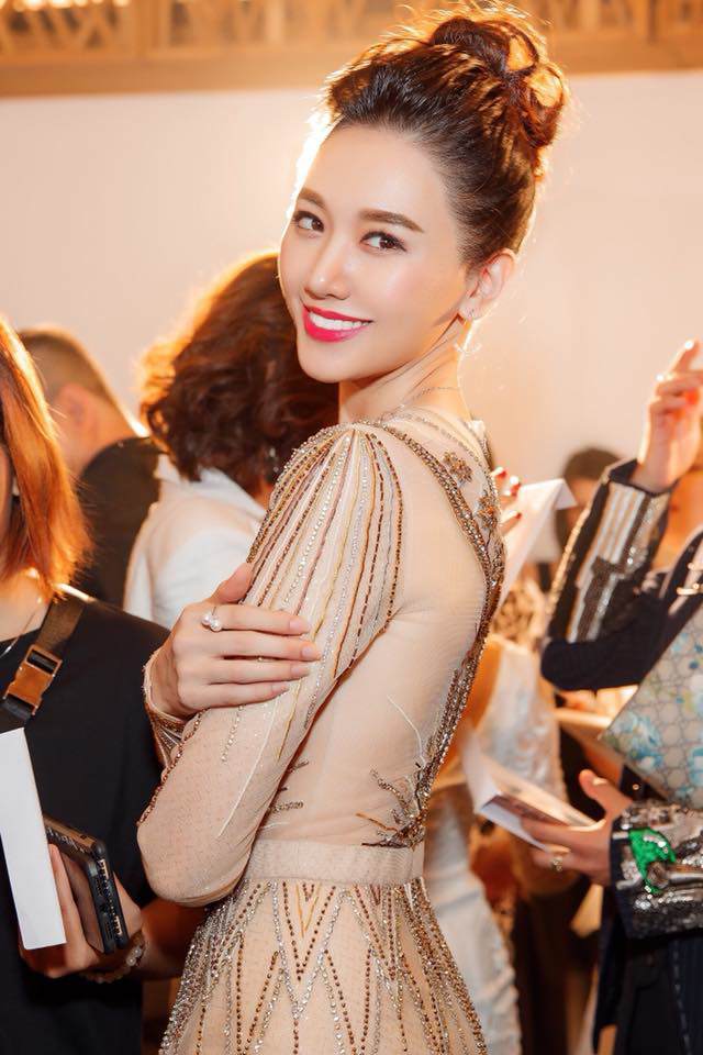 Kẻ lông mày thì dở, nhưng chắc chắn bà xã Trấn Thành luôn ăn đứt” các người đẹp khác bởi…-8