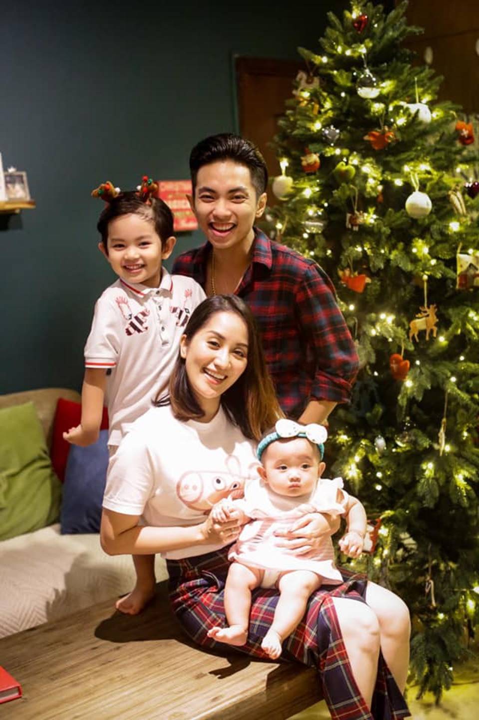 Bộ ảnh cận mặt dễ thương của con gái nhỏ nhà Khánh Thi - Phan Hiển-4