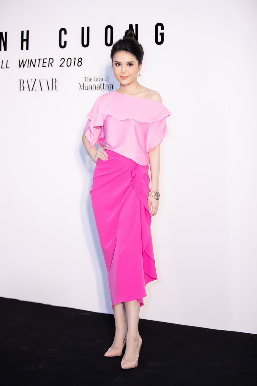 Hoa hậu Thu Thảo tái xuất sau sinh con, vẫn đẹp tựa thần tiên tỷ tỷ-9