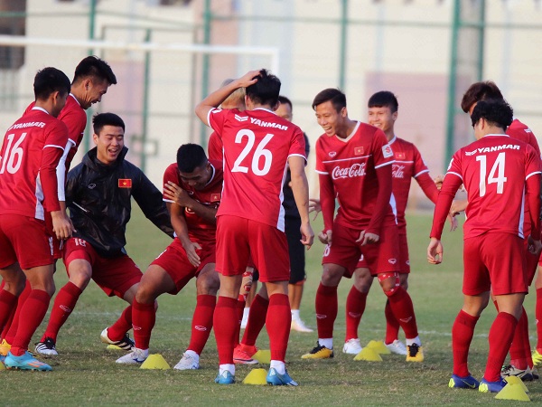 Nụ cười ngập tràn trong buổi tập đầu tiên của ĐTVN trên đất Qatar-5