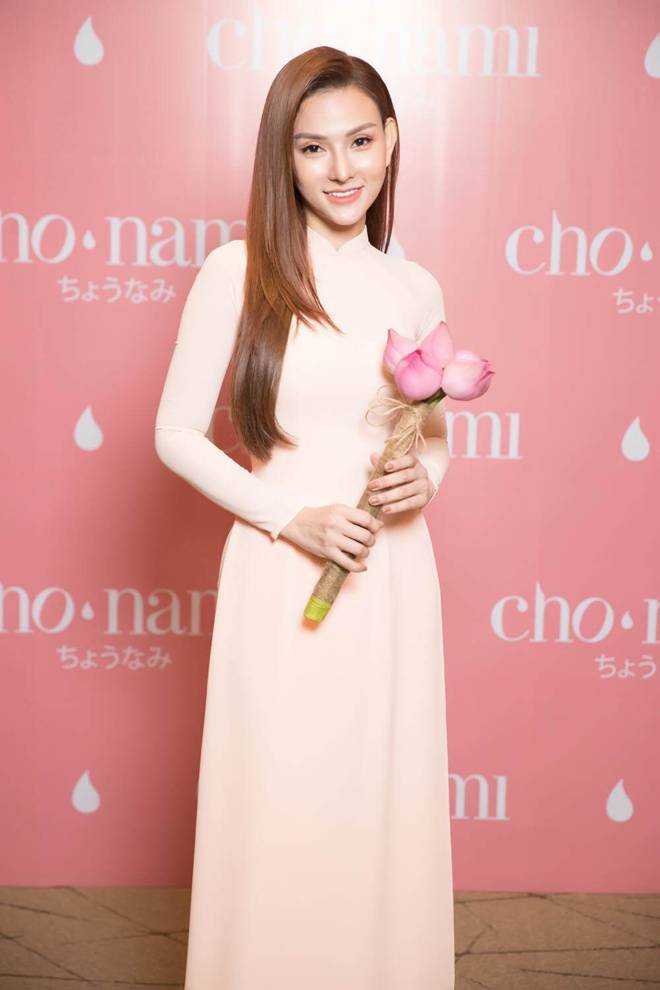 Những chiếc cằm xuyên thủng vạn vật” gây tranh cãi nhiều nhất năm qua, Minh Hằng vẫn chưa là nhất-14