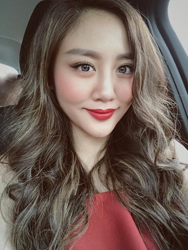 Những chiếc cằm xuyên thủng vạn vật” gây tranh cãi nhiều nhất năm qua, Minh Hằng vẫn chưa là nhất-5